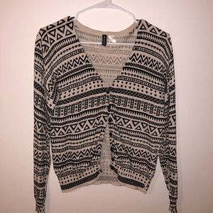 ⭐️H&M Graphic Cardigan